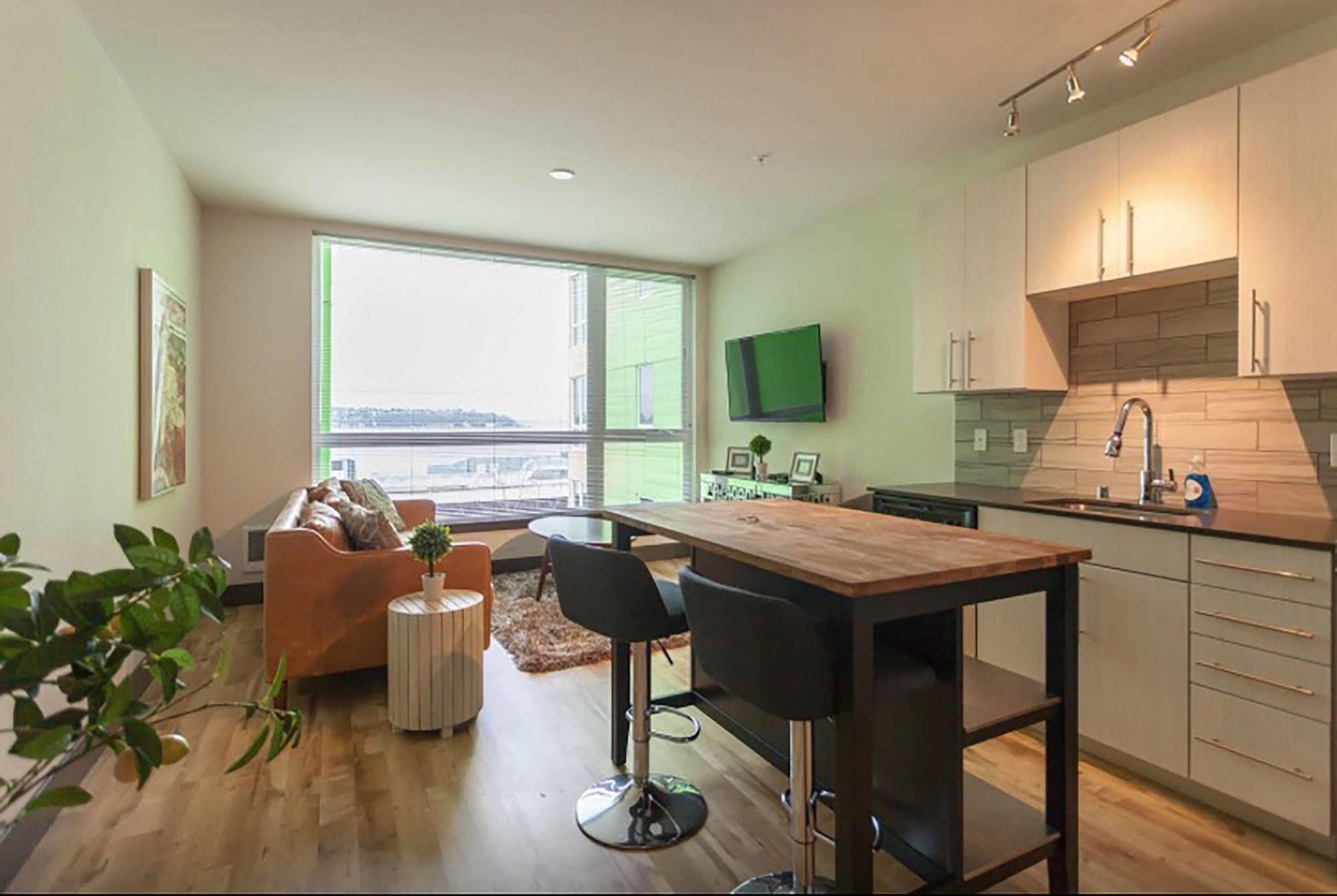Belltown Waterfront Suites By Barsala Сіетл Екстер'єр фото