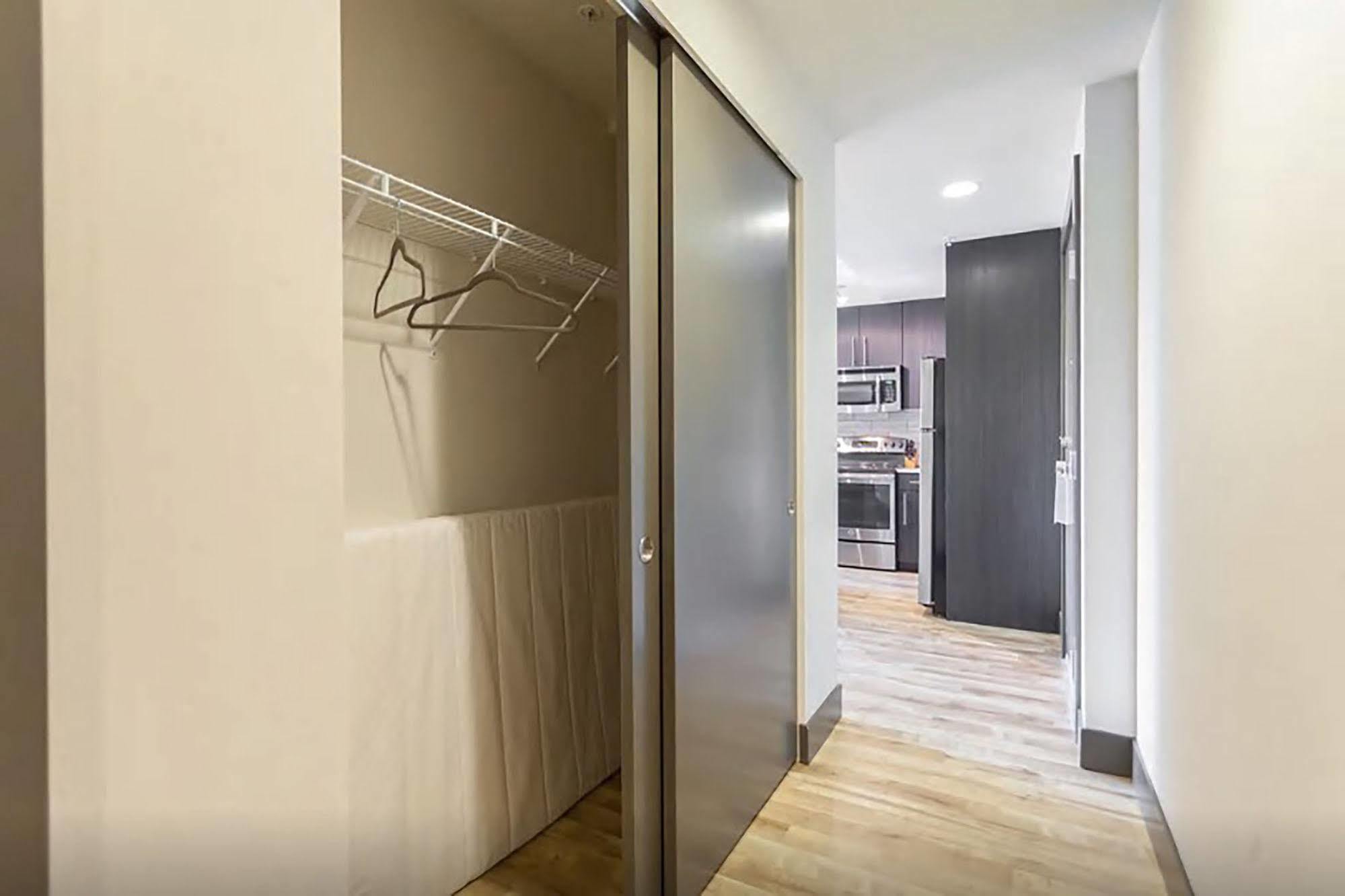 Belltown Waterfront Suites By Barsala Сіетл Екстер'єр фото