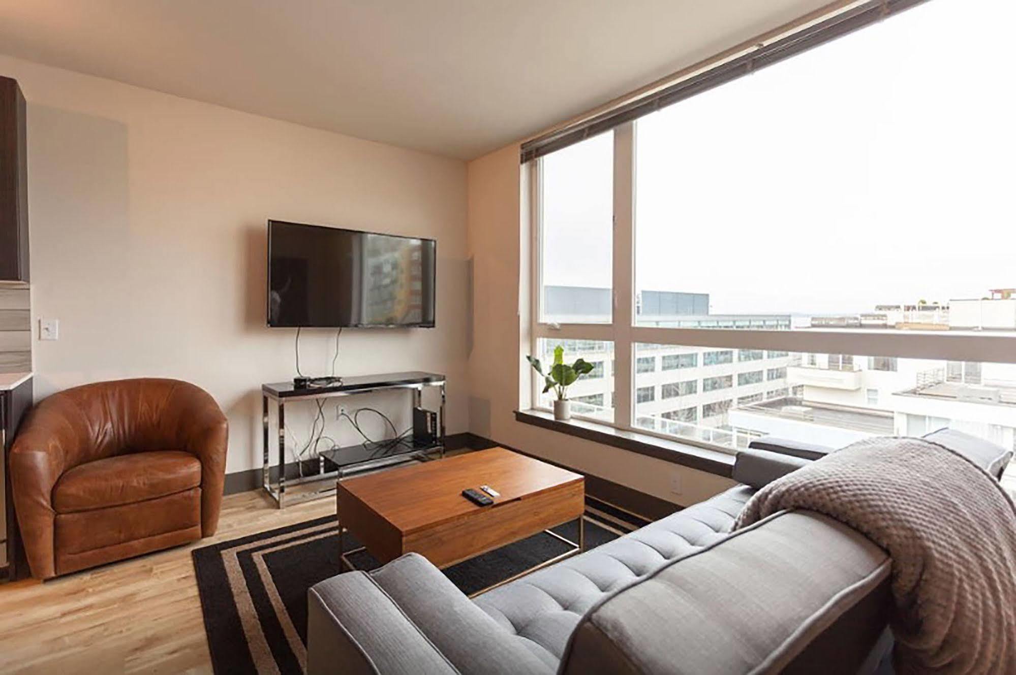 Belltown Waterfront Suites By Barsala Сіетл Екстер'єр фото