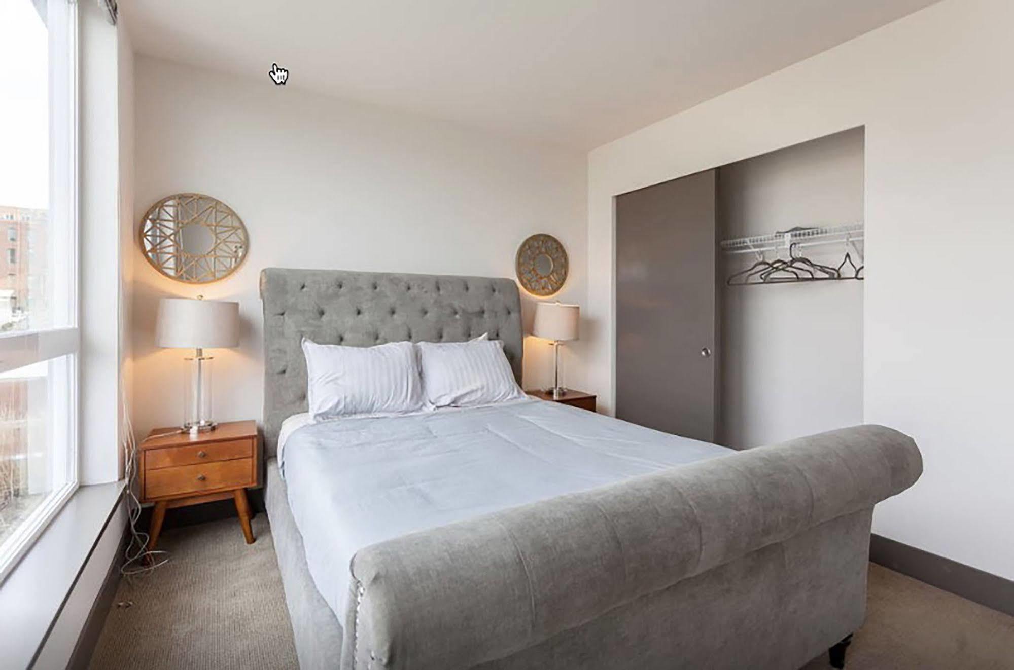 Belltown Waterfront Suites By Barsala Сіетл Екстер'єр фото